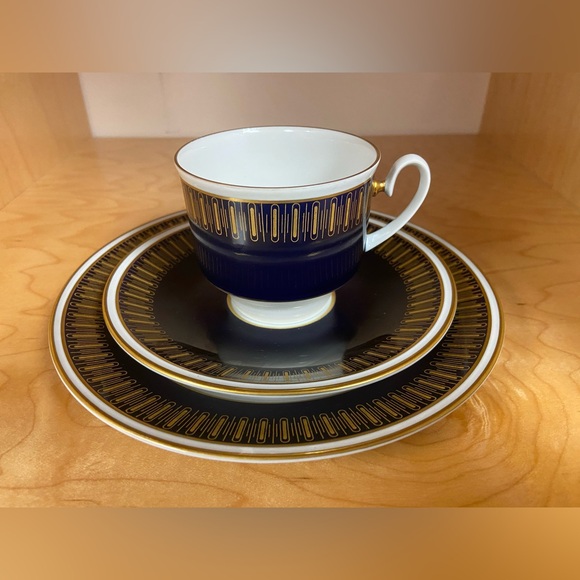 VINTAGE WEIMAR ELEGANZ KOBALT 2 PLATES & CUP GERMANY